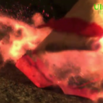 Explosion d’un pétard filmée à 10,000 images par seconde