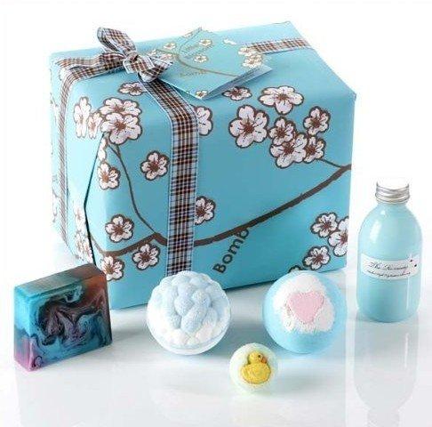 little-blossom-gift-set-bomb-cosmetics-3715-p.jpg
