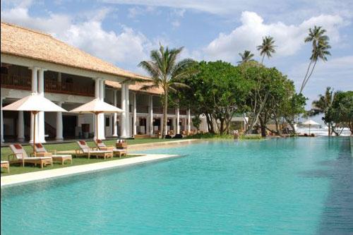hoosta-magazine-the-fortress-hotel-sri-lanka-pool