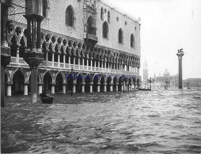 L'acqua alta de 1966 à Venise
