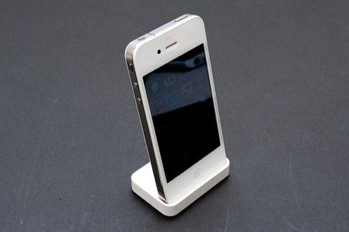 55862_706_l_iphone_4_blanc_existe_bel_et_bien 55862_706_l_iphone_4_blanc_existe_bel_et_bien