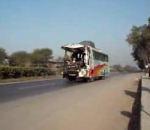 vidéo bus pakistan air conditionné