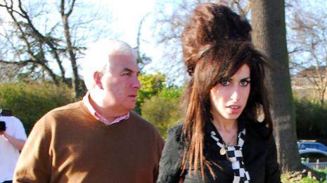 Amy Winehouse entame une cure de désintoxication