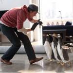 loading 31 150x150 Mr. Poppers Penguins : premières photos avec Jim Carrey 