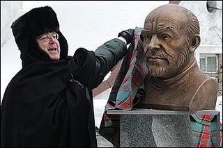 Tallinn s’offre le buste de Sir Sean Connery
