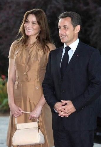 Carla Bruni-Sarkozy invente les idées sexuellement transmissibles