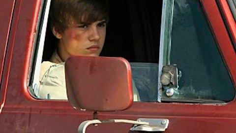 Justin Bieber ... les photos promo de son passage dans Les Experts