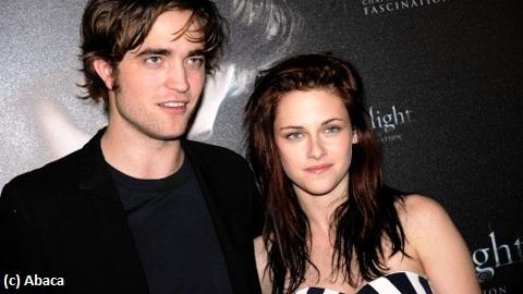 Kristen Stewart et Robert Pattinson ... ambiance ''couple'' sur le tournage de Twilight