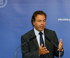 Éducation nationale : Luc Chatel lance son 