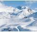   Piau-Engaly (Hautes-Pyrénées)  
   
 Piau-Engaly est la station la plus haute des Pyrénées françaises. Malgré ses sommets qui culminent à 3000 m, la station jouit aussi bien de pentes raides pour les fondus de glisse, que de lignes douces idéales pour les débutants et les familles. Parmi les activités sympas proposées par la station : la vidéo de vos exploits sur la neige, l'escalade d'un glacier, la plongée sous glace et la conduite de traîneau. 
   
  Les plus :  la garantie neige : en cas d'enneigement insuffisant, la station s'engage à vous rembourser ! 
   
  Les moins :  animations variées et originales en soirée, offre diversifiée... Il vous sera difficile de résister à l'appel de la glisse. Sortez vos bonnets ! 
   
  Préparez votre voyage :   Piau-Engaly  