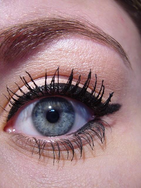 TUTORIAL - Eye Liner noir