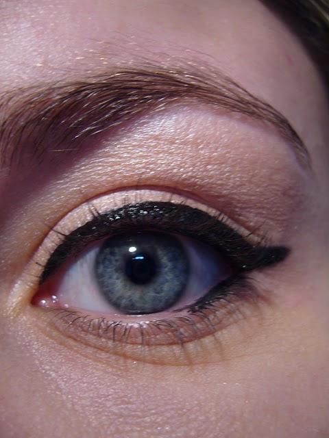 TUTORIAL - Eye Liner noir