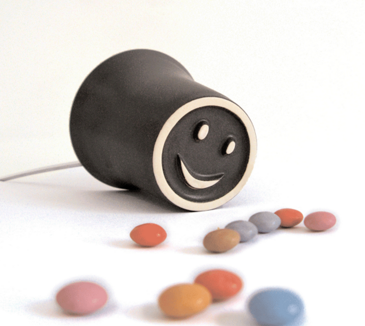 Capture d’écran 2011 02 04 à 08.44.10 Emotitasses, un design espiègle   Céramique Design & Moderne