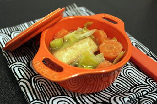 Cassolette de tofu aux légumes et au miso