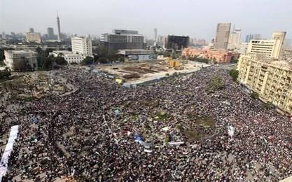 le-caire-place-tahrir-1er-fev-2011.1296882802.jpg