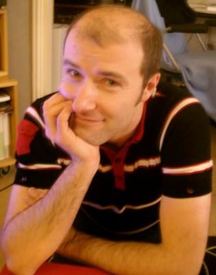 Traitez-moi d’imbécile heureux et vous ferez mon bonheur