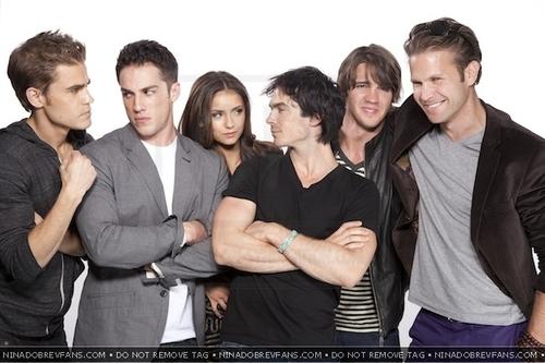 The Vampire Diaries: Nouveau outtakes de la distribution du Comic Con 2010