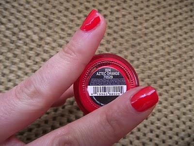 En ce moment, mes ongles aiment..AZTEC ORANGE