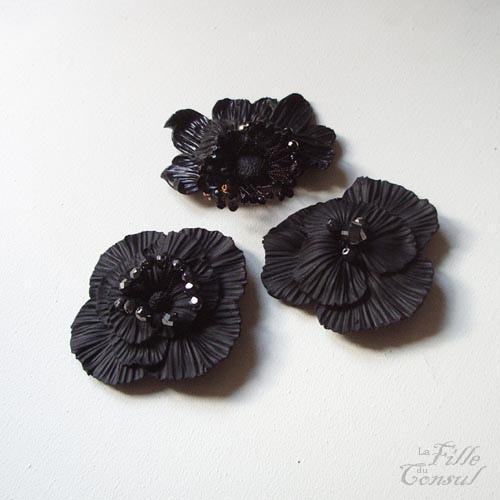 trois fleurs noires - la fille du consul