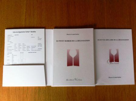 Youwineblog is... content d'avoir reçu Le Petit Serber de la dégustation des éditions VinoSesam