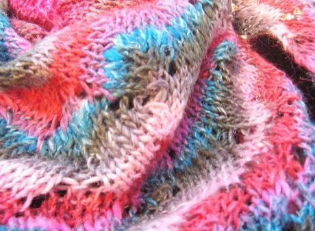 TRAVELLING  WOMAN  By  LIZ ALBINANTE