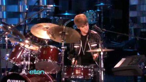 Justin Bieber ... Sa parodie de Born This Way de Lady Gaga (vidéo)