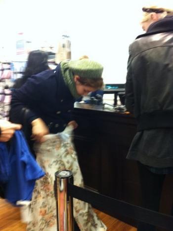 Emma Watson et Sophie Sumner en pleine séance de shopping