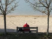 demi. Chasseur d’oiseaux. téléobjectif. Soupire...