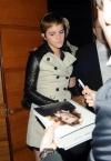 Emma Watson et son Trench Burberry, du fait surmesure pour elle ! Emma Watson et son Trench Burberry, du fait surmesure pour elle !