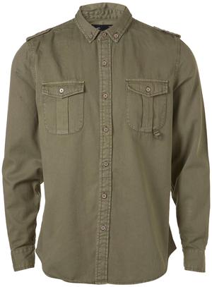 Le militaire d’actualité ce printemps/été pour TOPMAN