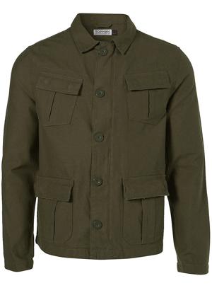 Le militaire d’actualité ce printemps/été pour TOPMAN