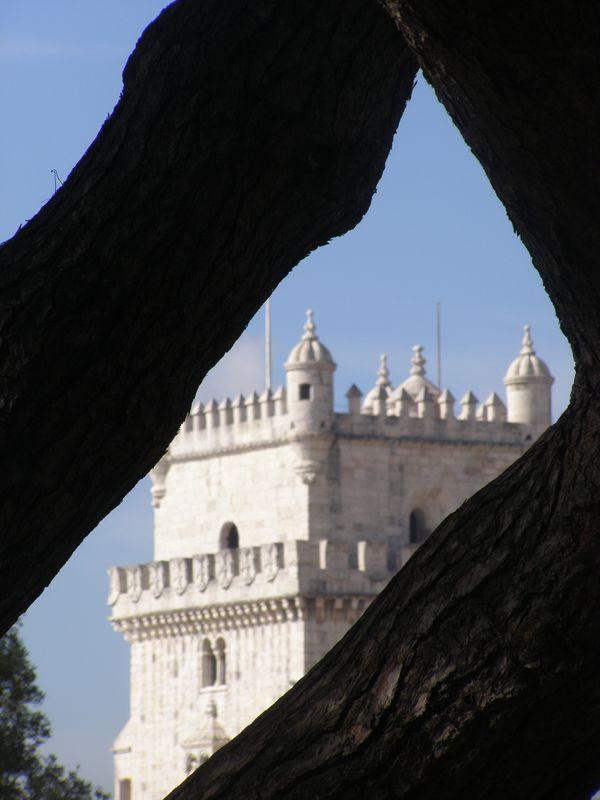 Dans la vieille tour (Pierre Morhange)