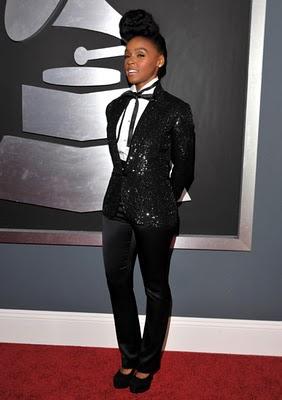 Le Tapis Rouge de la 53ème cérémonie des Grammy  Awards (hier soir)