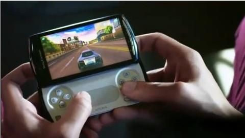 Xperia Play ... Le Playstation Phone par Sony