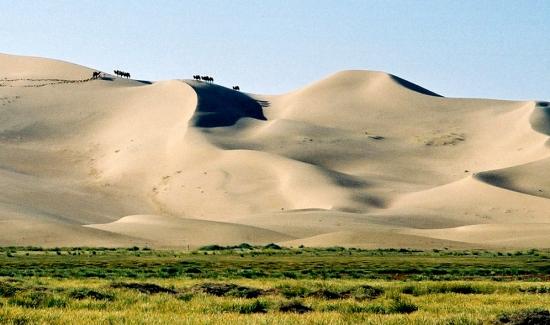 dunes-mongolie-676996112-422412.jpg