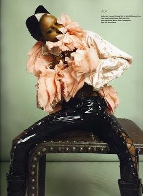 Somptueuse Adja Deng dans I-D mag (pre-spring 2011)
