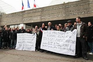 Le collège Mendès France de Val-de-Reuil ne fermera pas !