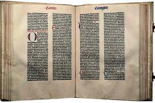 Au sommet, les dix livres les plus chers de l'Histoire: n°6 et 7, La Bible de Gutenberg, Les contes de Cantorbéry de Geoffrey Chaucer