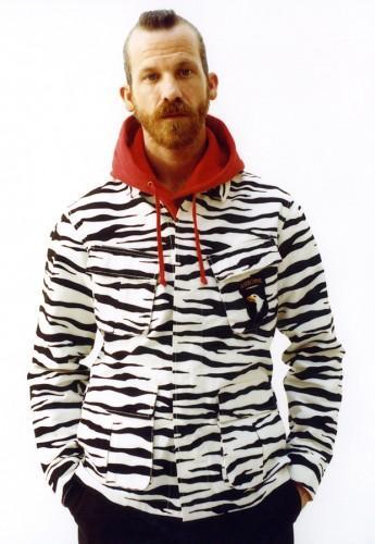 supreme 2011 springsummer lookbook 8 345x500 Supreme Printemps / Eté 2011