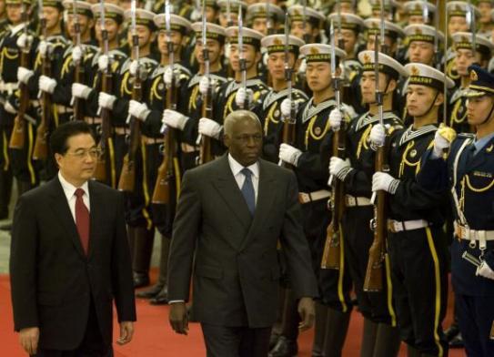 [Dictateur]: N’oublions pas José Edouardo Dos Santos de l’#Angola…