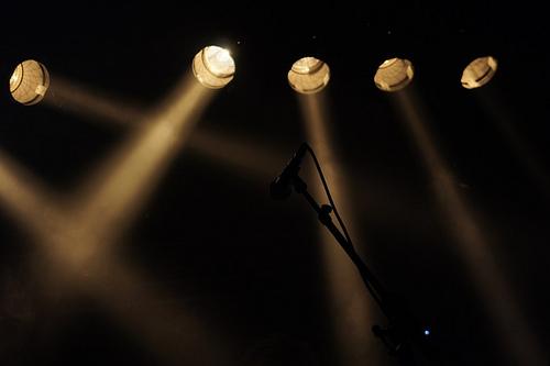 Missing Singer
Disappears @PointEphemere