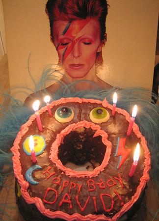David_Bowie_Birthday_Cake_by_ThreeRingCinema