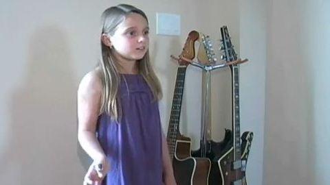 Heather Russell ... Elle signe avec le producteur de Lady Gaga