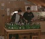 vidéo vol bourdon 101 bouteilles vides