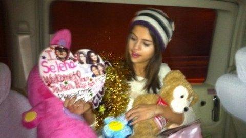 Selena Gomez ... Elle remercie ses fans via Twitter (photo)