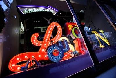LOUBOUTIN WINDOW BY STUDIO XAG