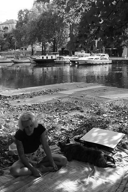 SIMPLEMENT. SIMPLEMENT.