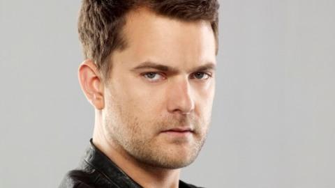 Fringe saison 4 ... Joshua Jackson lance une campagne pour sauver la série