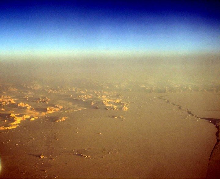 De magnifiques photos polaires : les vues d'avion de Dominique LANCASTRE.