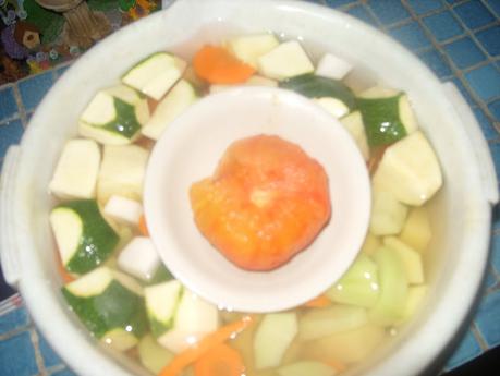 Velouté de légumes frais en cocotte